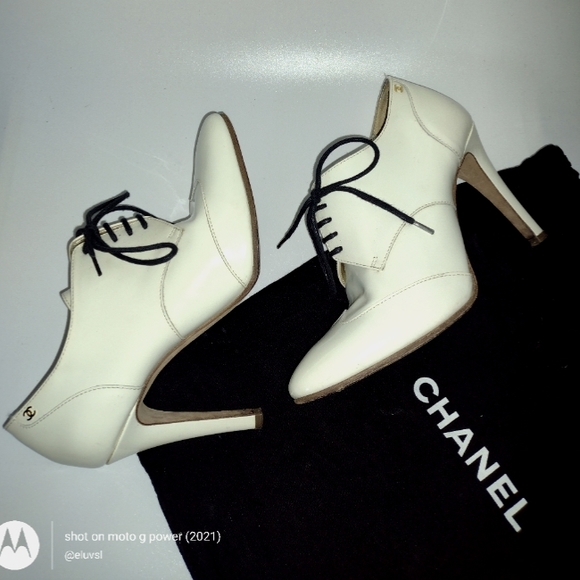 CHANEL Shoes - SOLD❤️E❤️